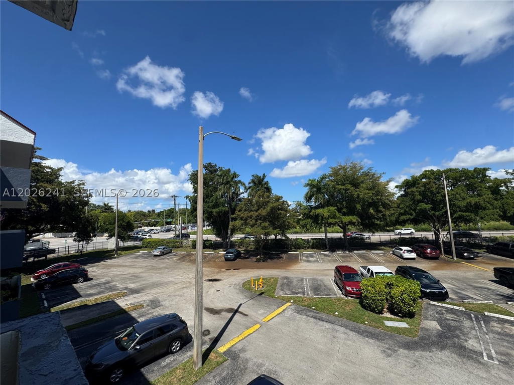 Real estate property located at 5700 127th Ave #1309, Miami-dade, Miller Gardens Condo, Miami, FL