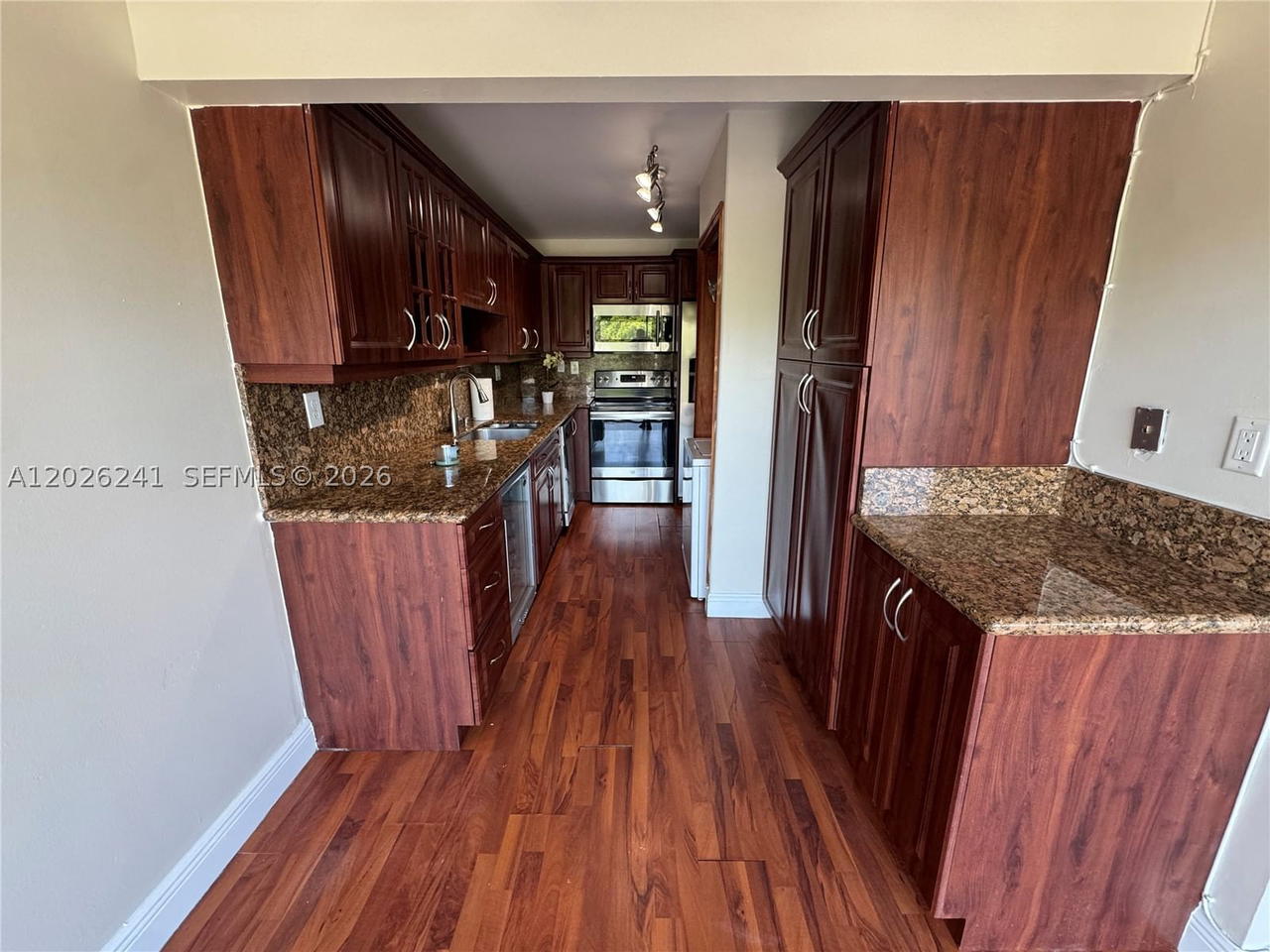 Real estate property located at 5700 127th Ave #1309, Miami-dade, Miller Gardens Condo, Miami, FL