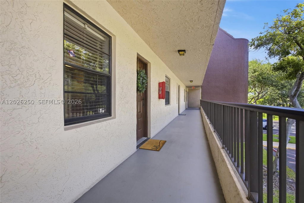 Real estate property located at 10451 Broward Blvd #209, Broward, Plantation Racquet Club, Plantation, FL