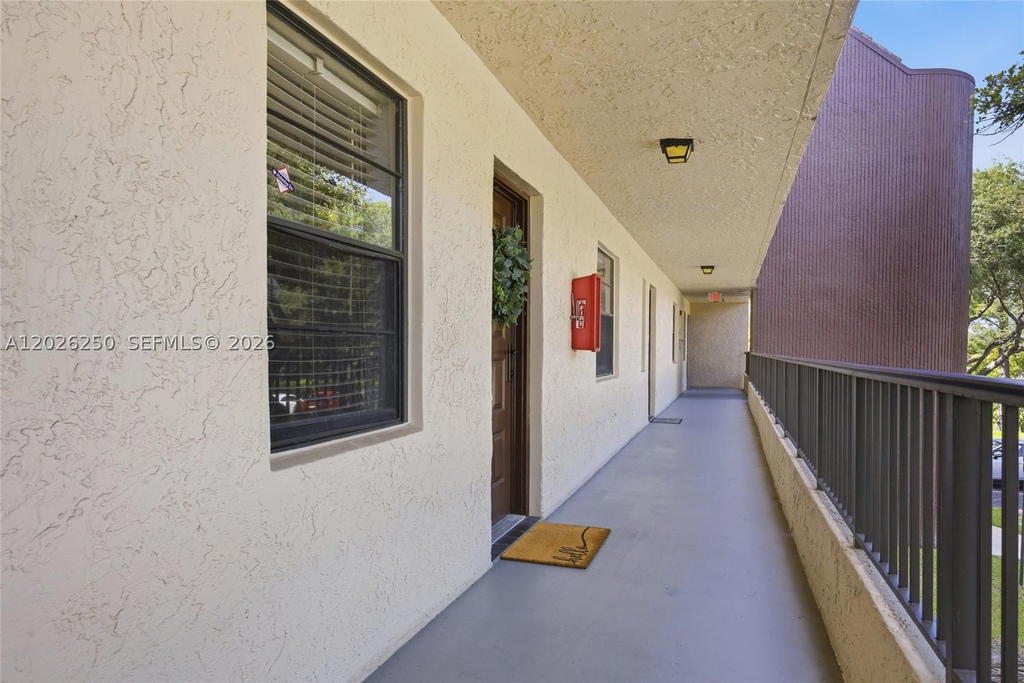 Real estate property located at 10451 Broward Blvd #209, Broward, Plantation Racquet Club, Plantation, FL