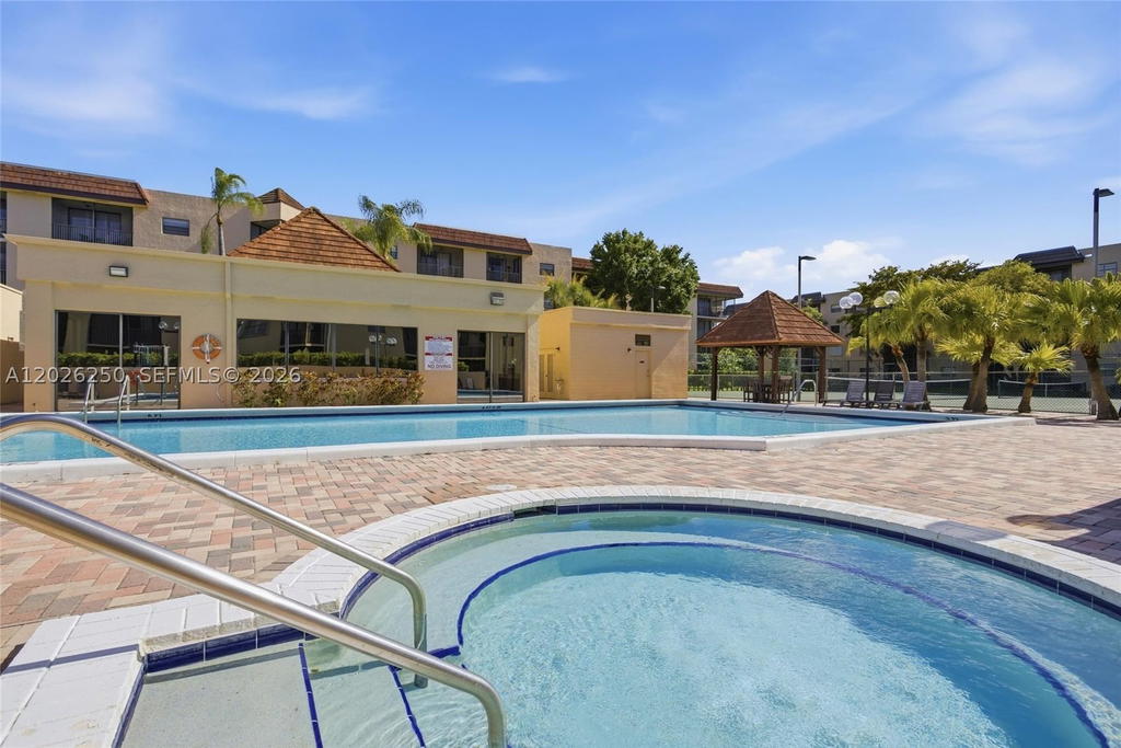 Real estate property located at 10451 Broward Blvd #209, Broward, Plantation Racquet Club, Plantation, FL