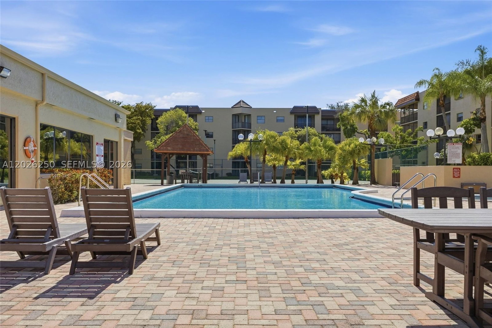 Real estate property located at 10451 Broward Blvd #209, Broward, Plantation Racquet Club, Plantation, FL