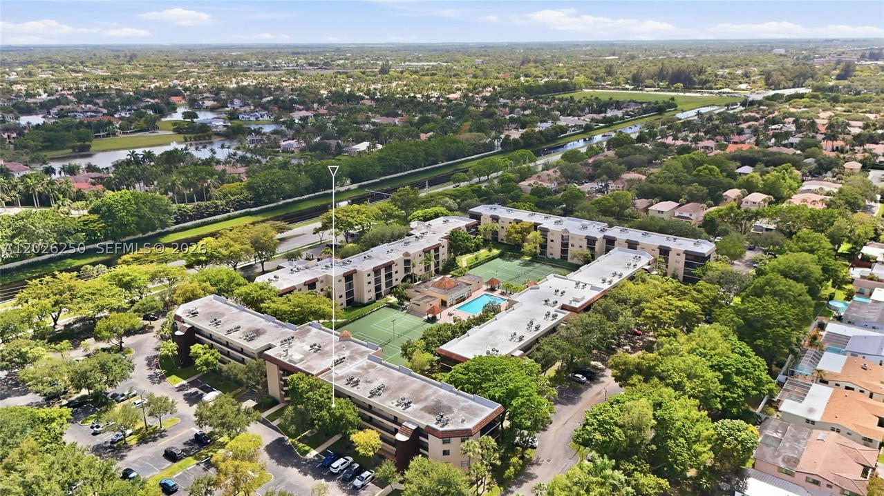 Real estate property located at 10451 Broward Blvd #209, Broward, Plantation Racquet Club, Plantation, FL