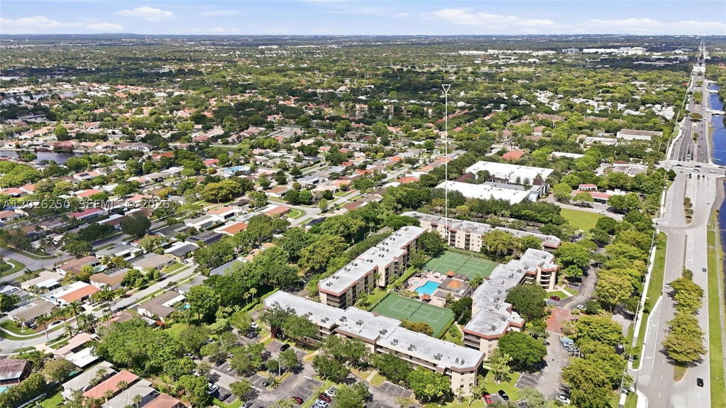 Real estate property located at 10451 Broward Blvd #209, Broward, Plantation Racquet Club, Plantation, FL