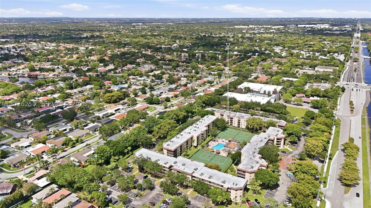 Real estate property located at 10451 Broward Blvd #209, Broward, Plantation Racquet Club, Plantation, FL