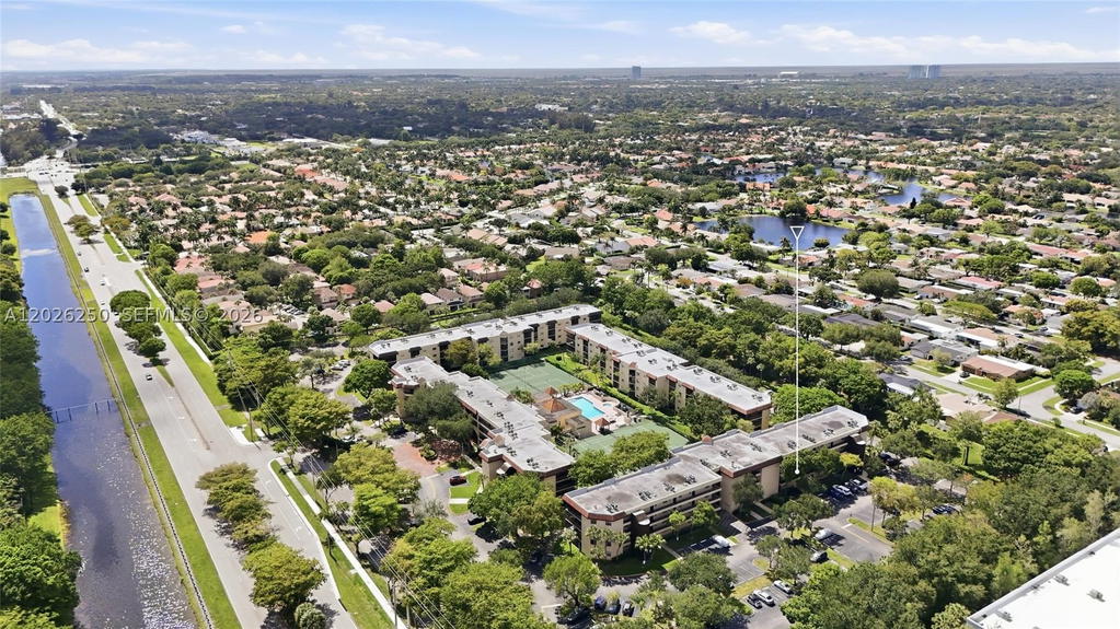Real estate property located at 10451 Broward Blvd #209, Broward, Plantation Racquet Club, Plantation, FL