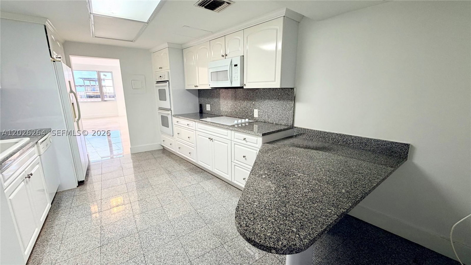 Real estate property located at , Miami-dade, Imperial House Codno, Miami Beach, FL