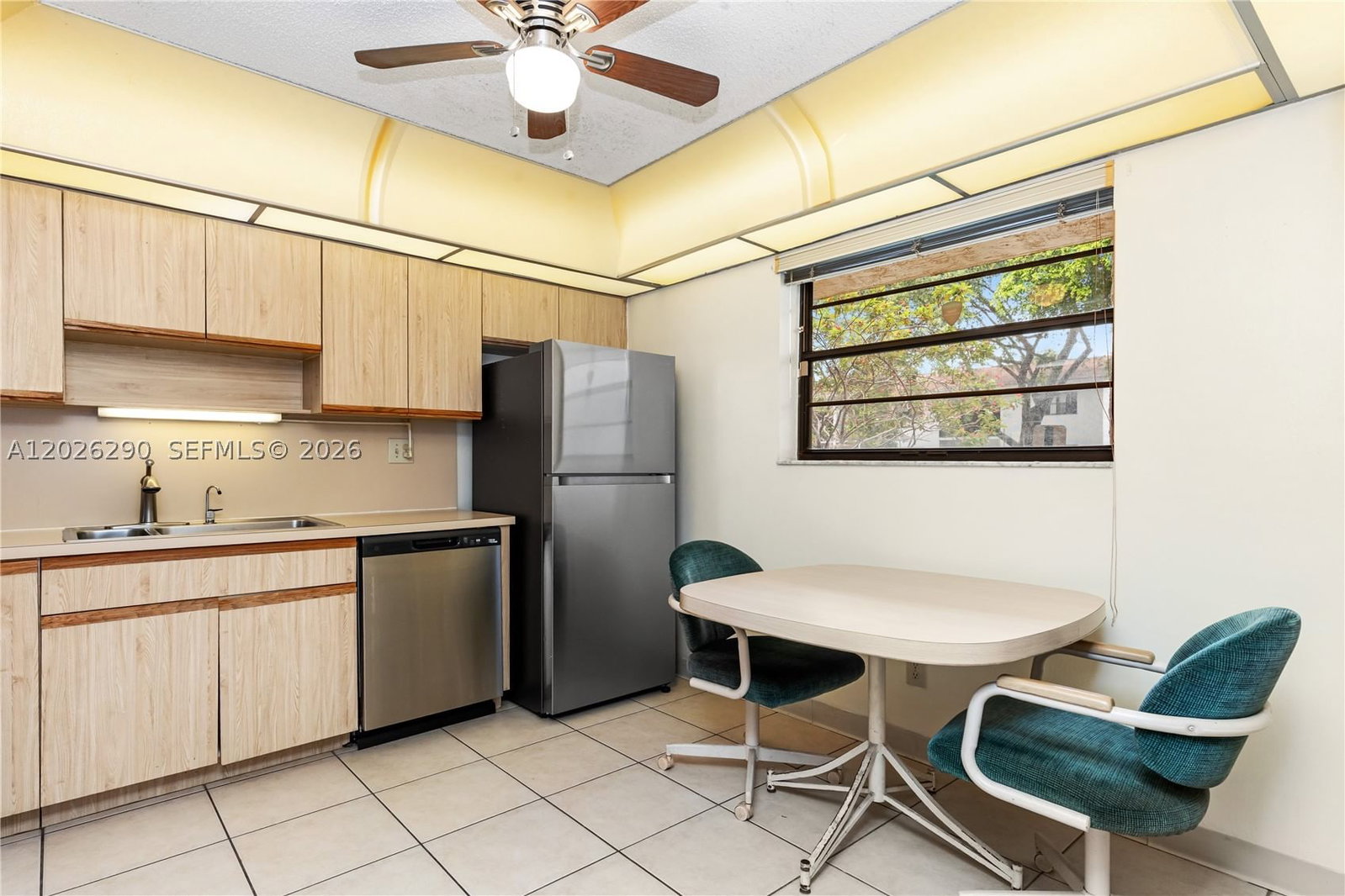 Real estate property located at 4950 Sabal Palm Blvd #106, Broward, Lakes Of Carriage Hills, Tamarac, FL