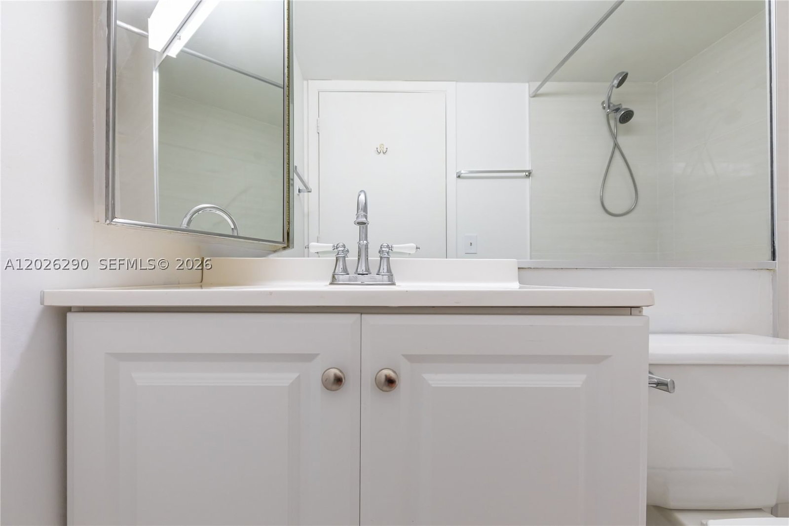 Real estate property located at 4950 Sabal Palm Blvd #106, Broward, Lakes Of Carriage Hills, Tamarac, FL