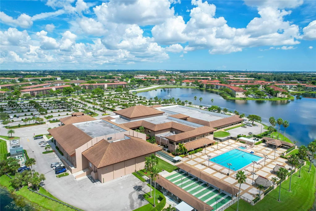 Real estate property located at 900 128th Ave #105D, Broward, Buckingham At Century Vil, Pembroke Pines, FL