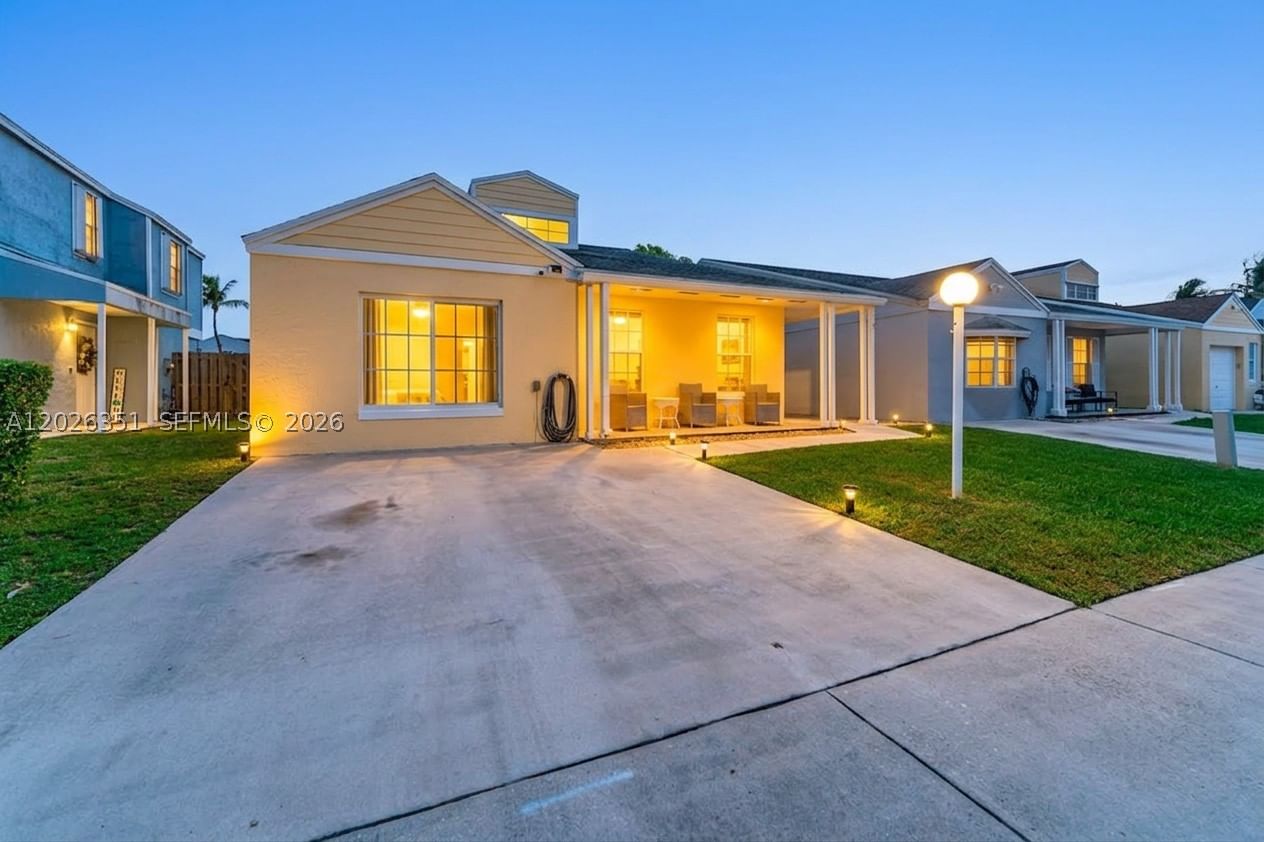 Real estate property located at 14475 127th Ct, Miami-dade, Deerwood Part Iv, Miami, FL