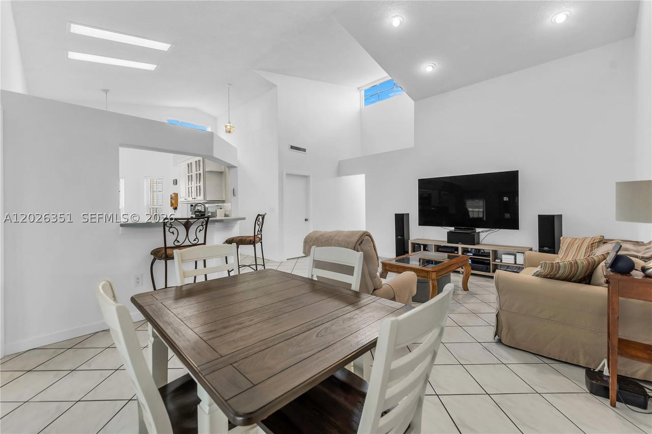 Real estate property located at 14475 127th Ct, Miami-dade, Deerwood Part Iv, Miami, FL