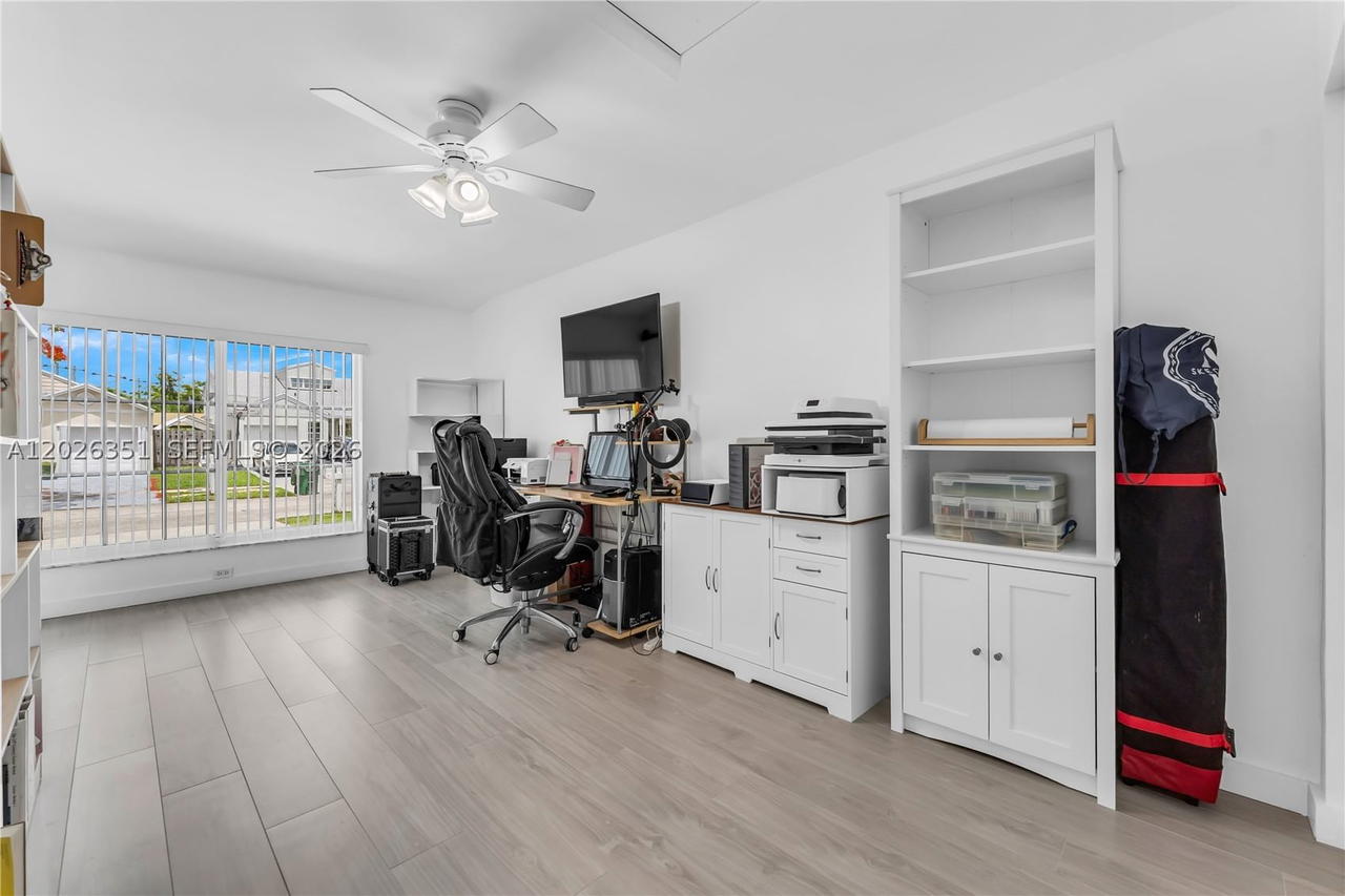 Real estate property located at 14475 127th Ct, Miami-dade, Deerwood Part Iv, Miami, FL