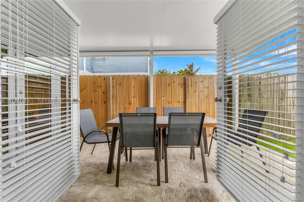 Real estate property located at 14475 127th Ct, Miami-dade, Deerwood Part Iv, Miami, FL