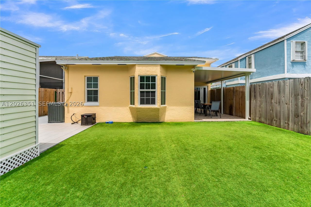 Real estate property located at 14475 127th Ct, Miami-dade, Deerwood Part Iv, Miami, FL