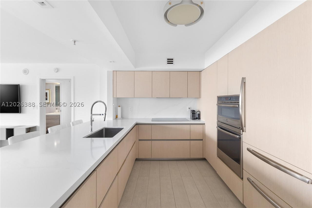 Real estate property located at 1800 Sunset Harbour #1612, Miami-dade, Sunset Harbour, Miami Beach, FL