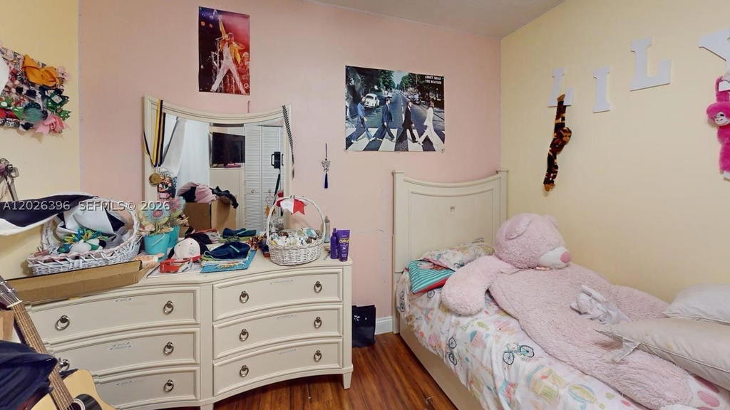 Real estate property located at 15552 54th Ter, Miami-dade, Lakes Of The Meadow Sec 4, Miami, FL