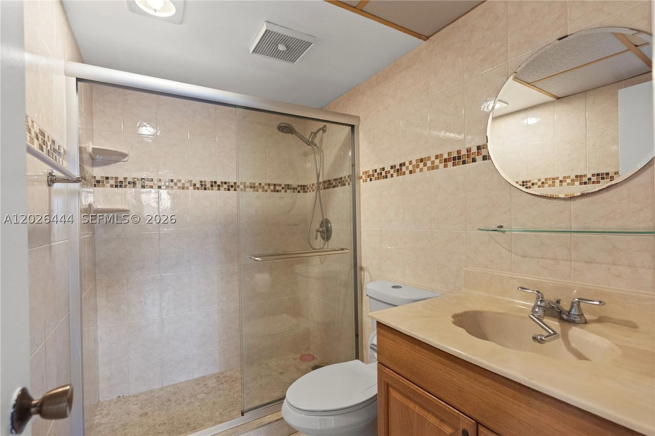 Real estate property located at 7100 17th St #219, Broward, Omega Condo No 3, Plantation, FL