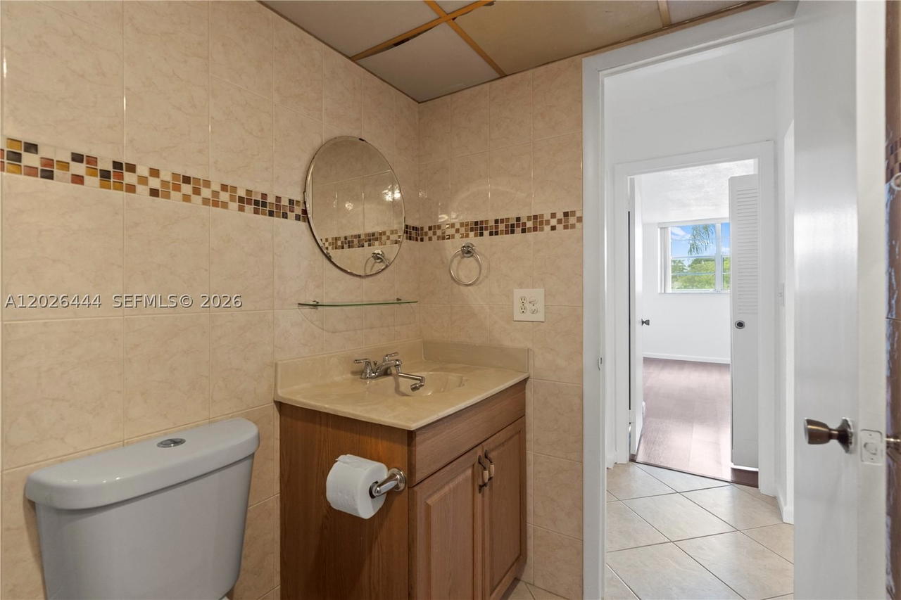 Real estate property located at 7100 17th St #219, Broward, Omega Condo No 3, Plantation, FL