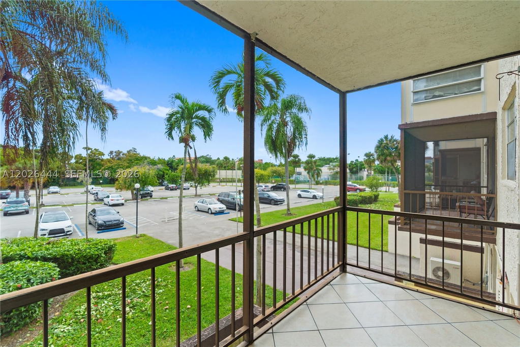 Real estate property located at 7100 17th St #219, Broward, Omega Condo No 3, Plantation, FL