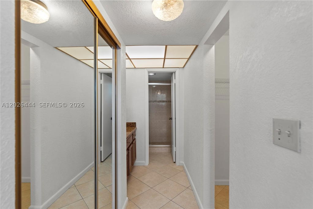 Real estate property located at 7100 17th St #219, Broward, Omega Condo No 3, Plantation, FL