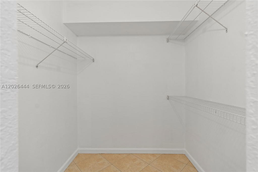 Real estate property located at 7100 17th St #219, Broward, Omega Condo No 3, Plantation, FL