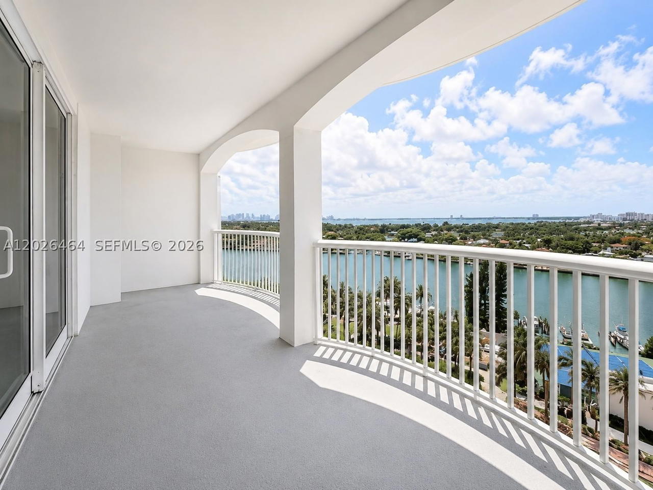 Real estate property located at 5401 Collins Ave #1022, Miami-dade, The Carriage House Condo, Miami Beach, FL