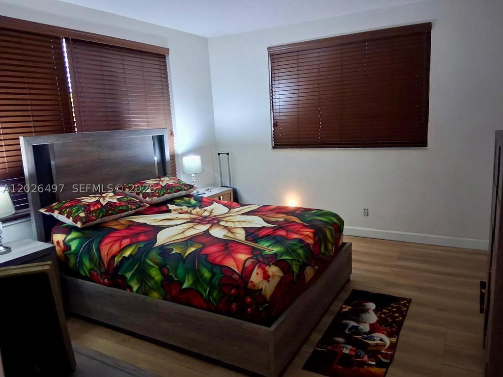 Real estate property located at 5985 Del Lago Cir #215, Broward, Water Bridge 6 Condo, Sunrise, FL