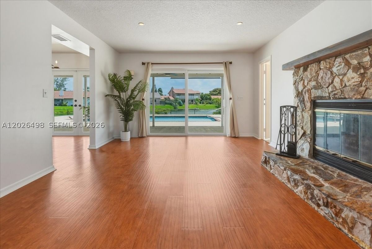 Real estate property located at 5680 Thornbluff Ave, Broward, Waterford, Davie, FL