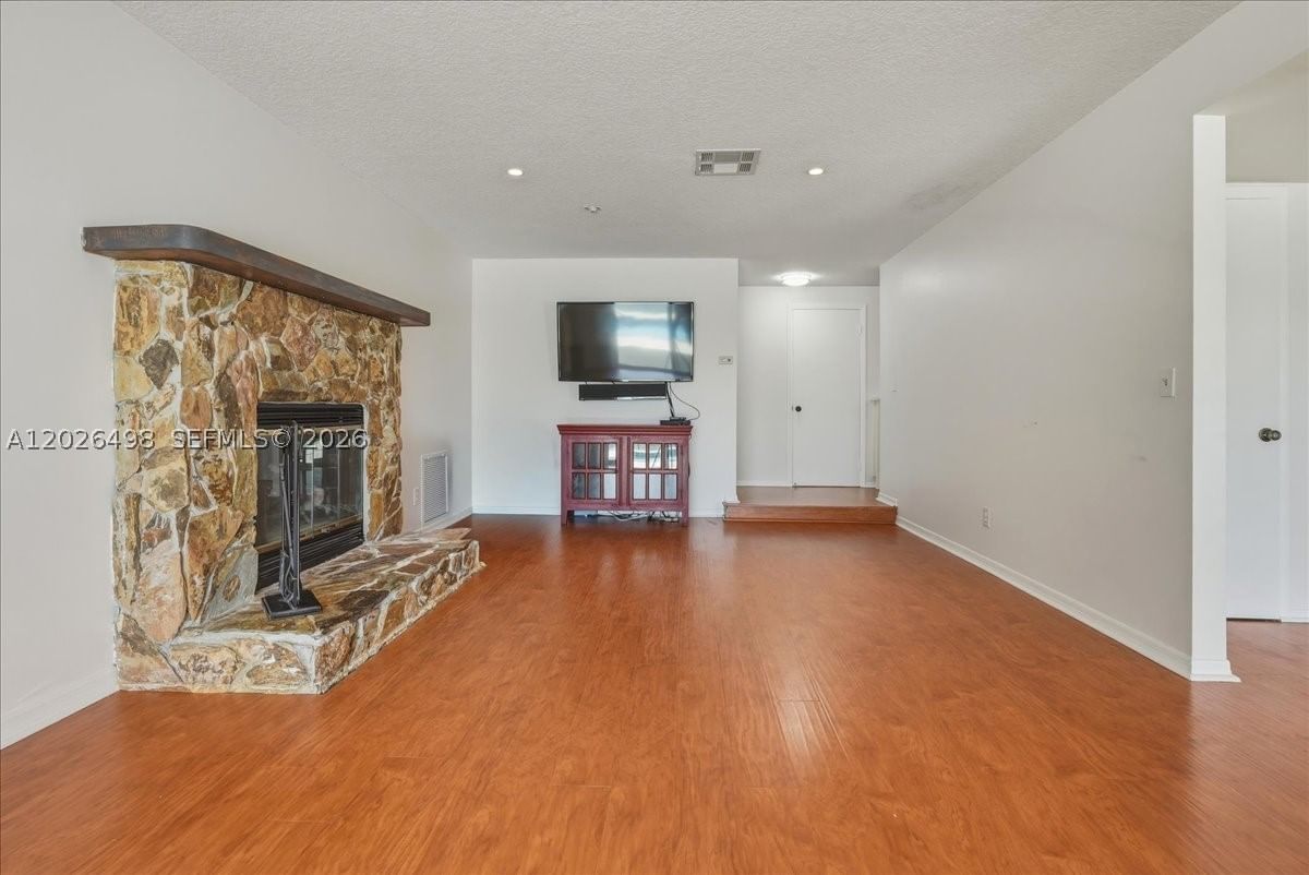 Real estate property located at 5680 Thornbluff Ave, Broward, Waterford, Davie, FL