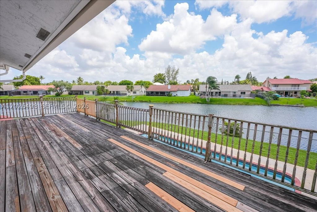 Real estate property located at 5680 Thornbluff Ave, Broward, Waterford, Davie, FL