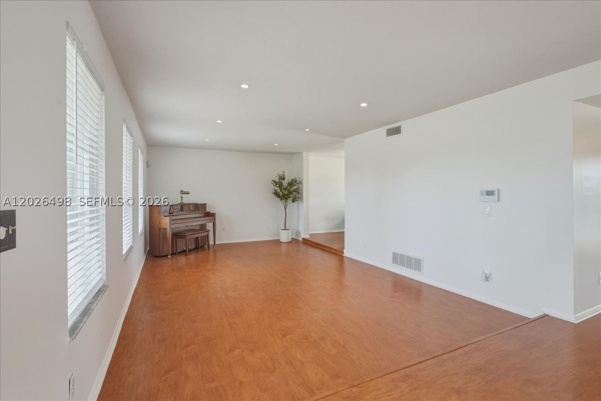 Real estate property located at 5680 Thornbluff Ave, Broward, Waterford, Davie, FL