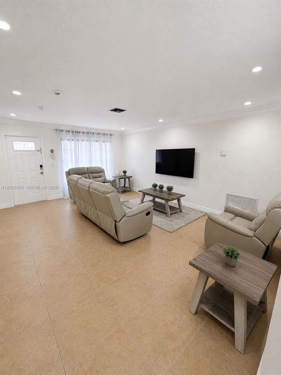 Real estate property located at 8303 20th St, Broward, Burnham Woods, North Lauderdale, FL
