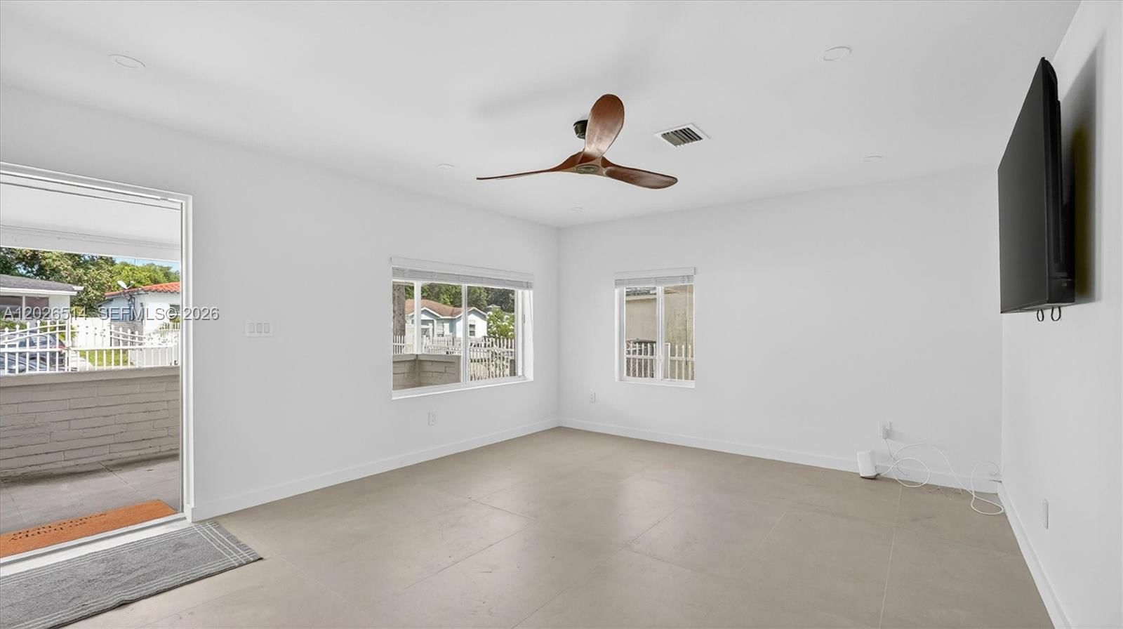 Real estate property located at 7612 4th Ave, Miami-dade, Pinemount 2nd Rev Amd Pl, Miami, FL