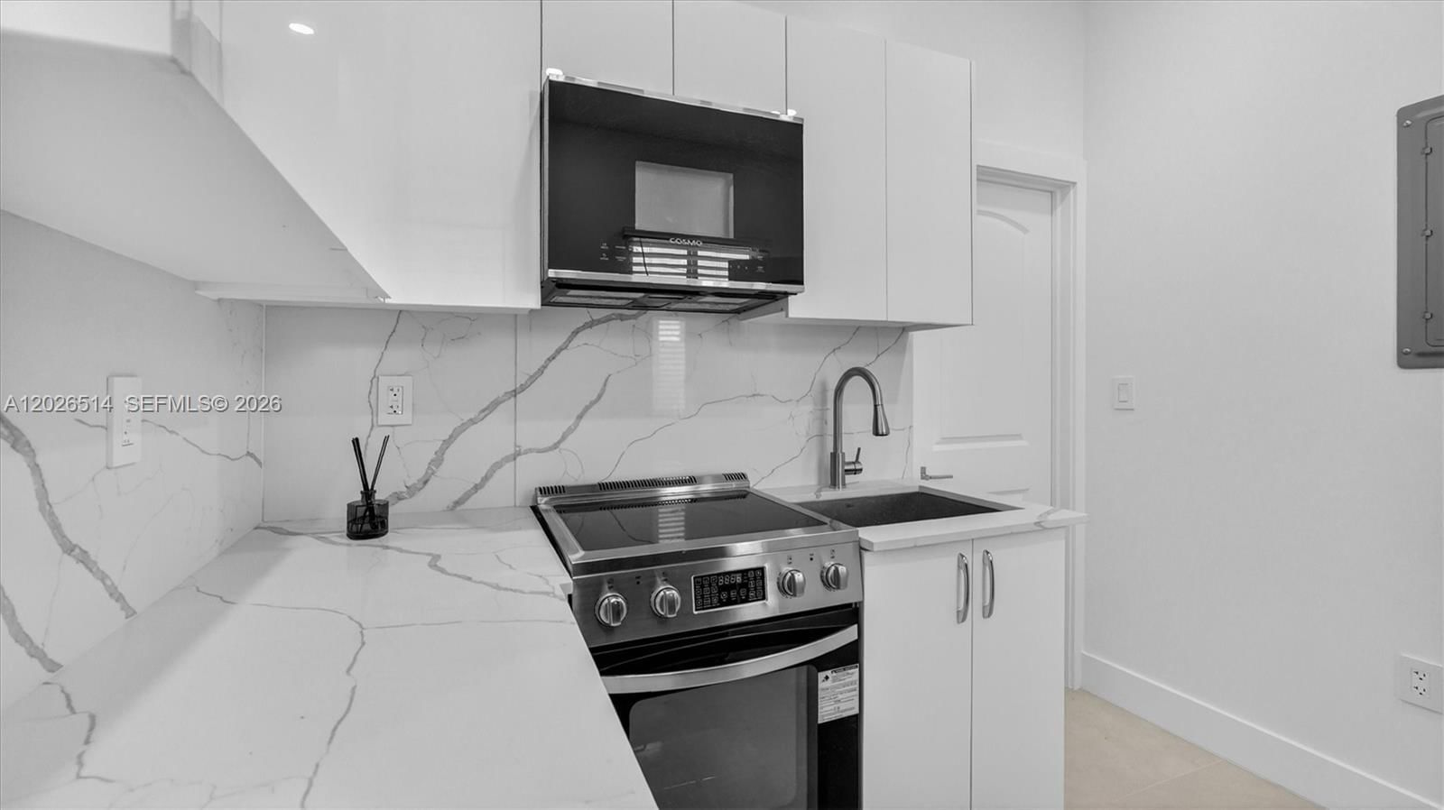 Real estate property located at 7612 4th Ave, Miami-dade, Pinemount 2nd Rev Amd Pl, Miami, FL