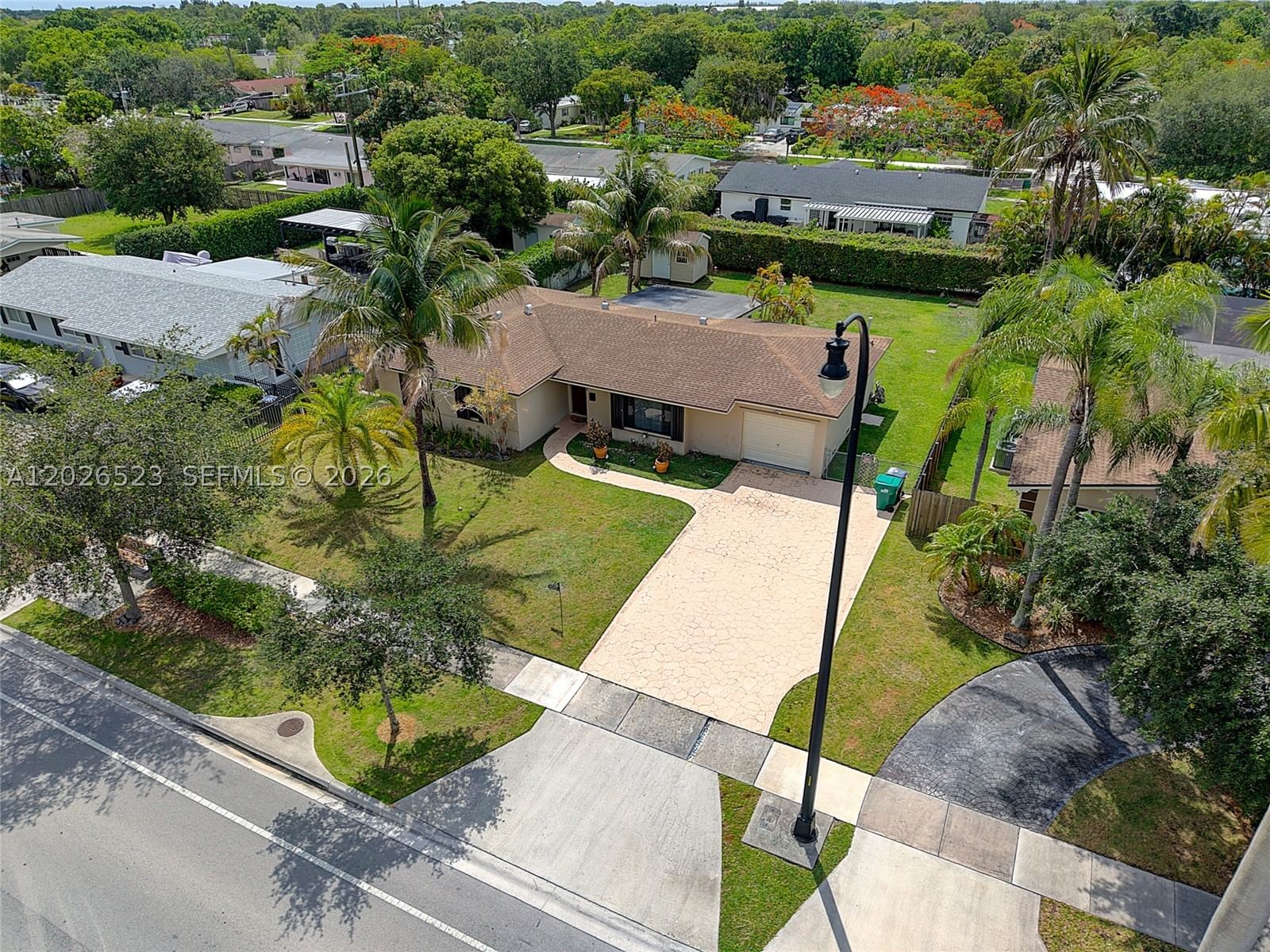 Real estate property located at 9000 Caribbean Blvd, Miami-dade, Whispering Pines Estates, Cutler Bay, FL