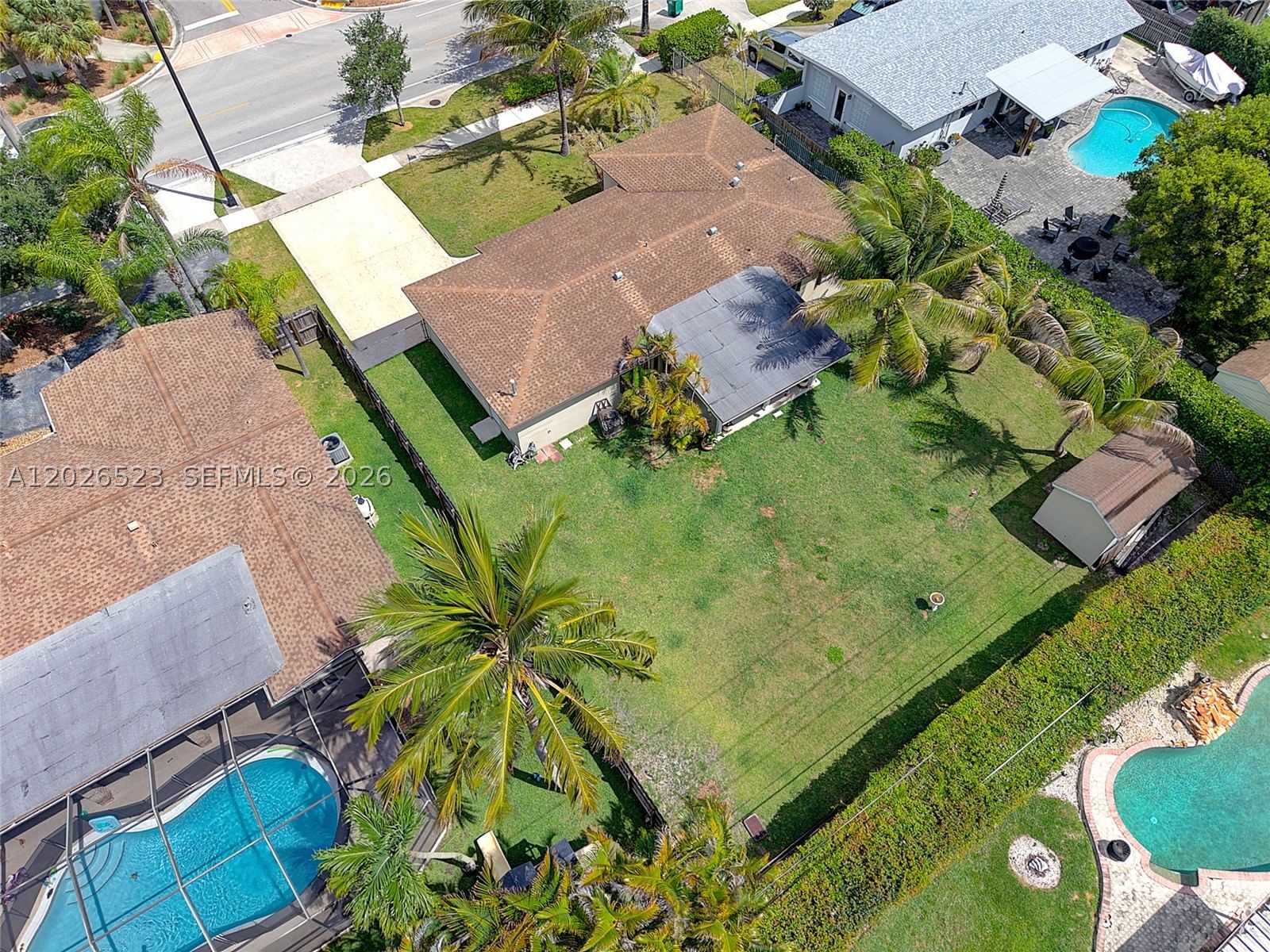 Real estate property located at 9000 Caribbean Blvd, Miami-dade, Whispering Pines Estates, Cutler Bay, FL