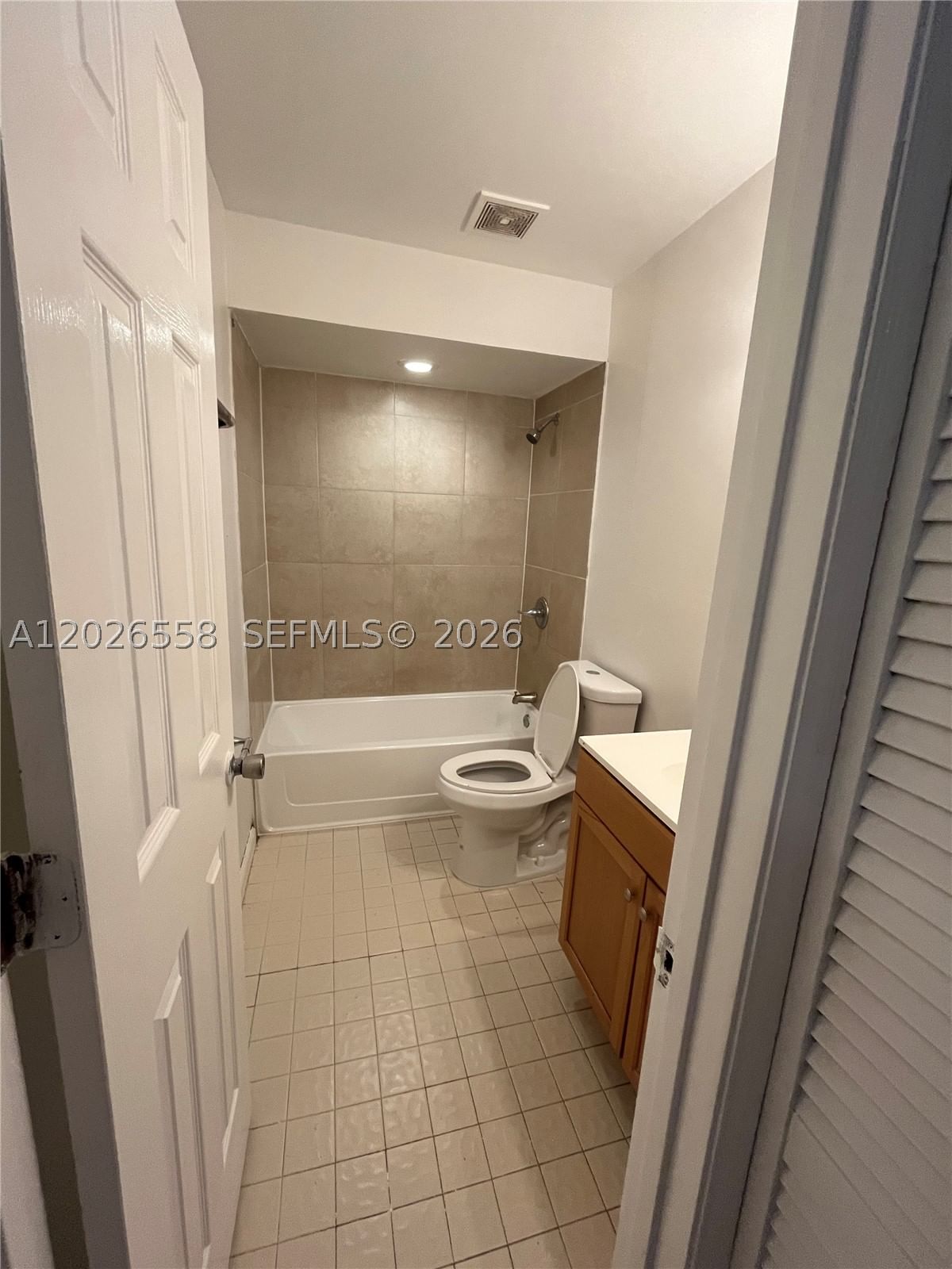 Real estate property located at 2501 56th Ave #5-14, Broward, Circle Villas (the) Condo, Lauderhill, FL
