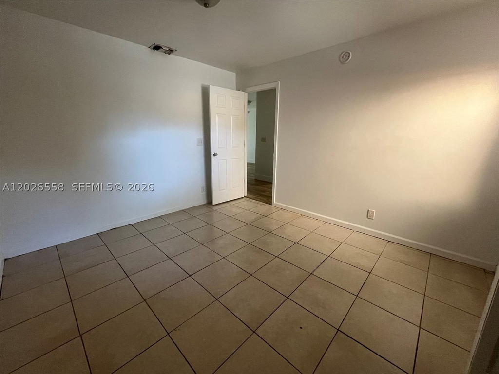 Real estate property located at 2501 56th Ave #5-14, Broward, Circle Villas (the) Condo, Lauderhill, FL