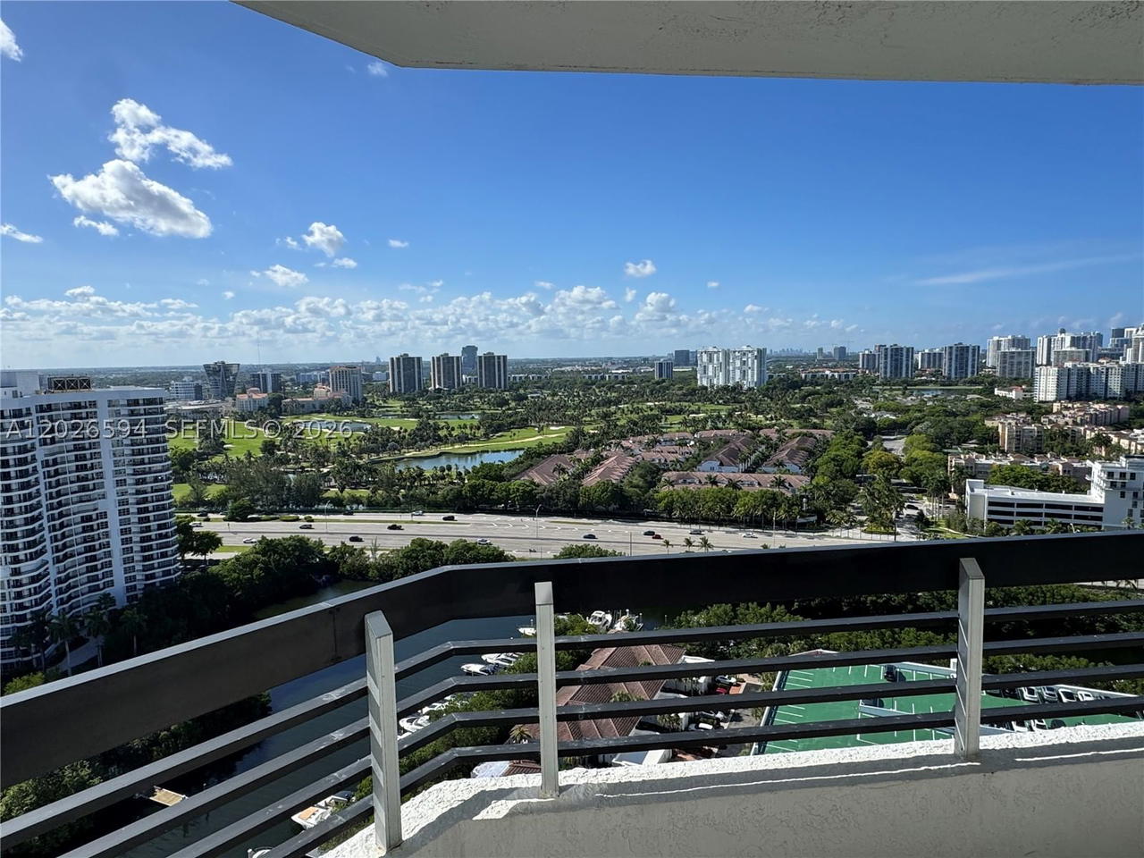 Real estate property located at 3530 Mystic Pointe Dr #2709, Miami-dade, Mystic Pointe Tower 500 C, Aventura, FL