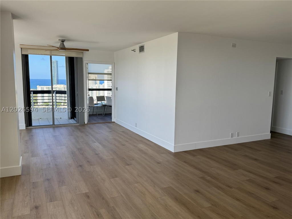 Real estate property located at 3530 Mystic Pointe Dr #2709, Miami-dade, Mystic Pointe Tower 500 C, Aventura, FL