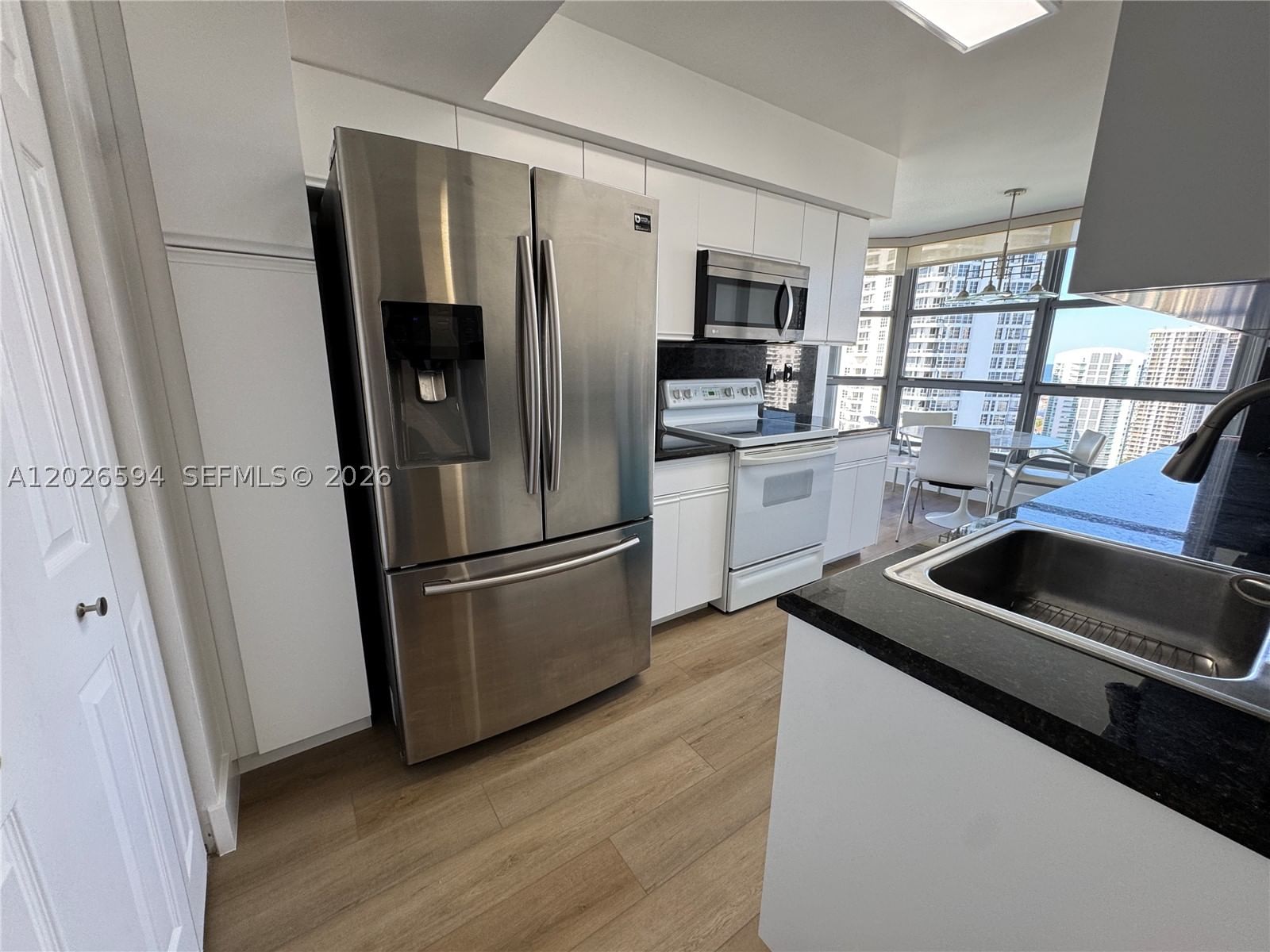 Real estate property located at 3530 Mystic Pointe Dr #2709, Miami-dade, Mystic Pointe Tower 500 C, Aventura, FL