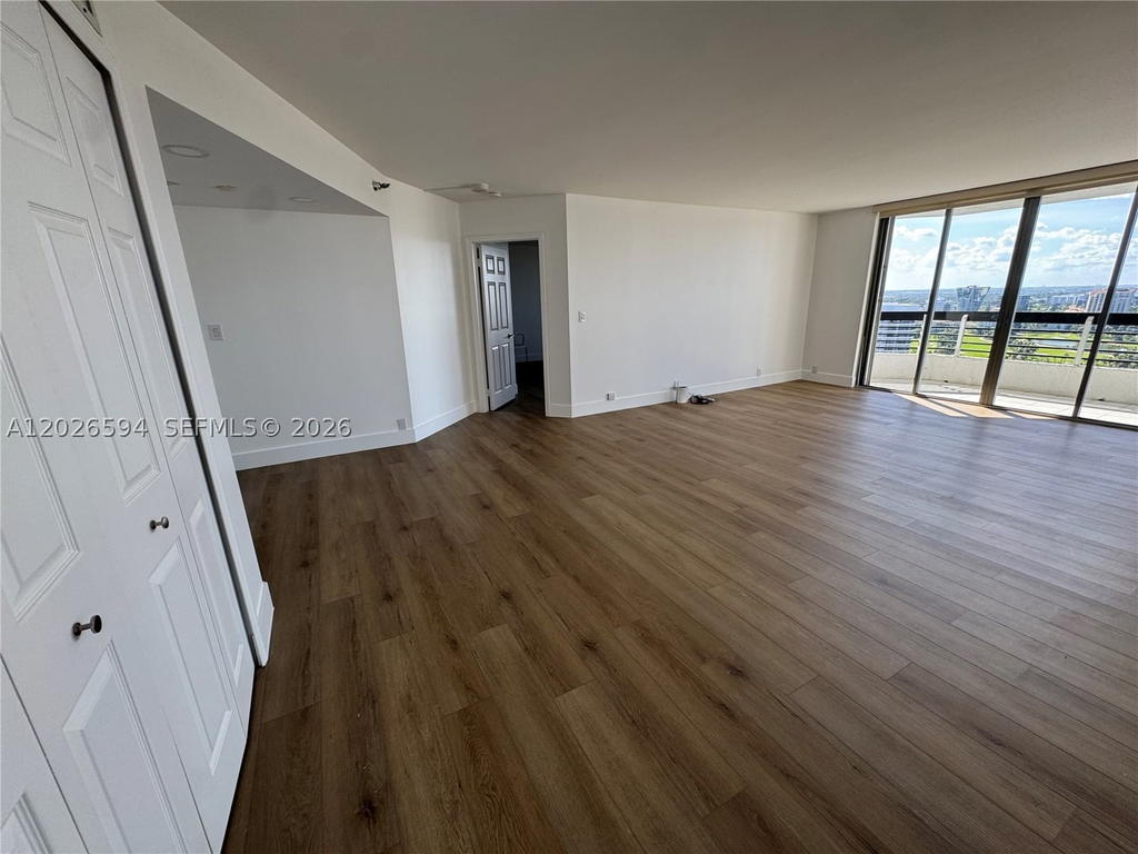 Real estate property located at 3530 Mystic Pointe Dr #2709, Miami-dade, Mystic Pointe Tower 500 C, Aventura, FL
