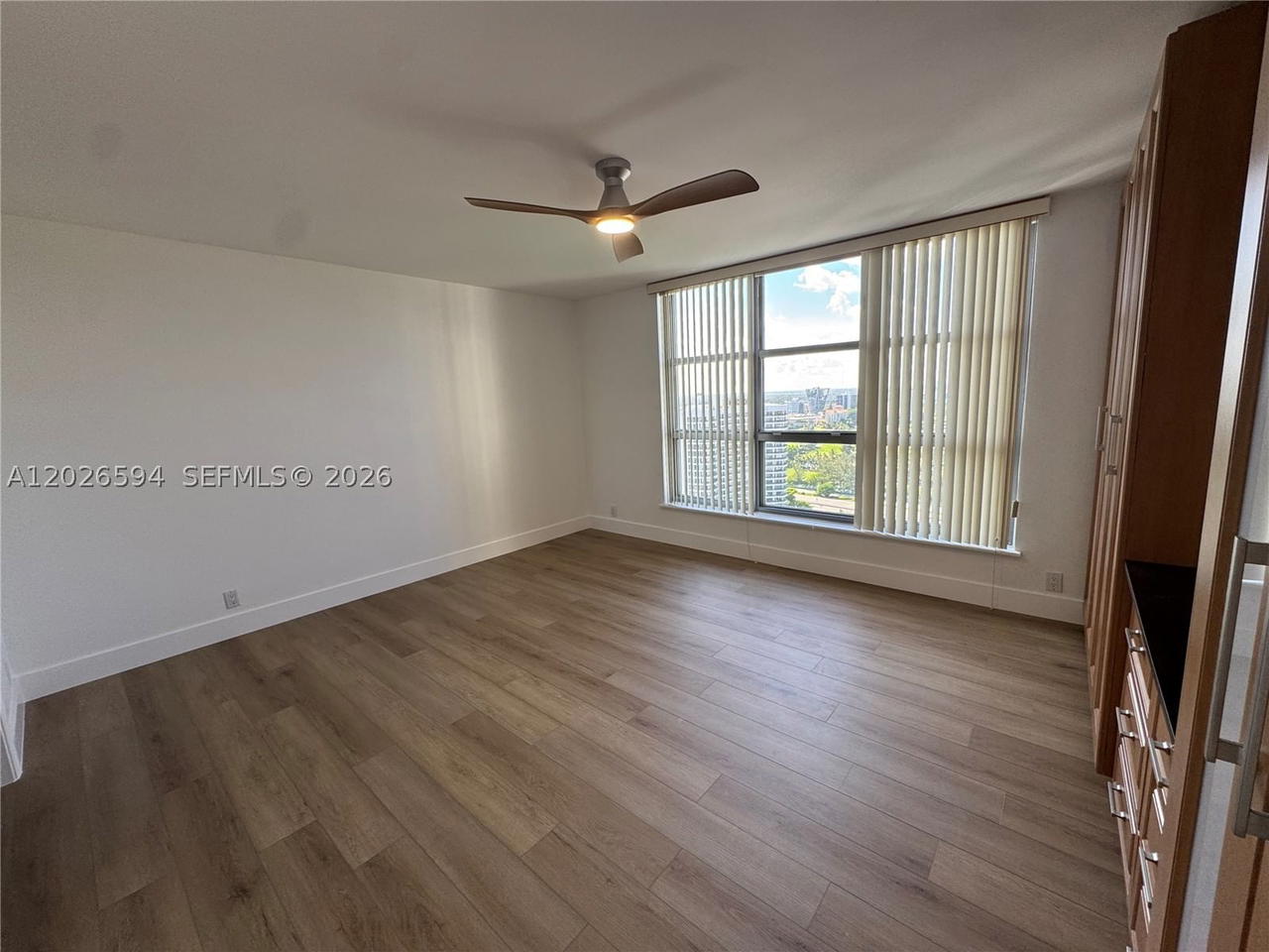 Real estate property located at 3530 Mystic Pointe Dr #2709, Miami-dade, Mystic Pointe Tower 500 C, Aventura, FL