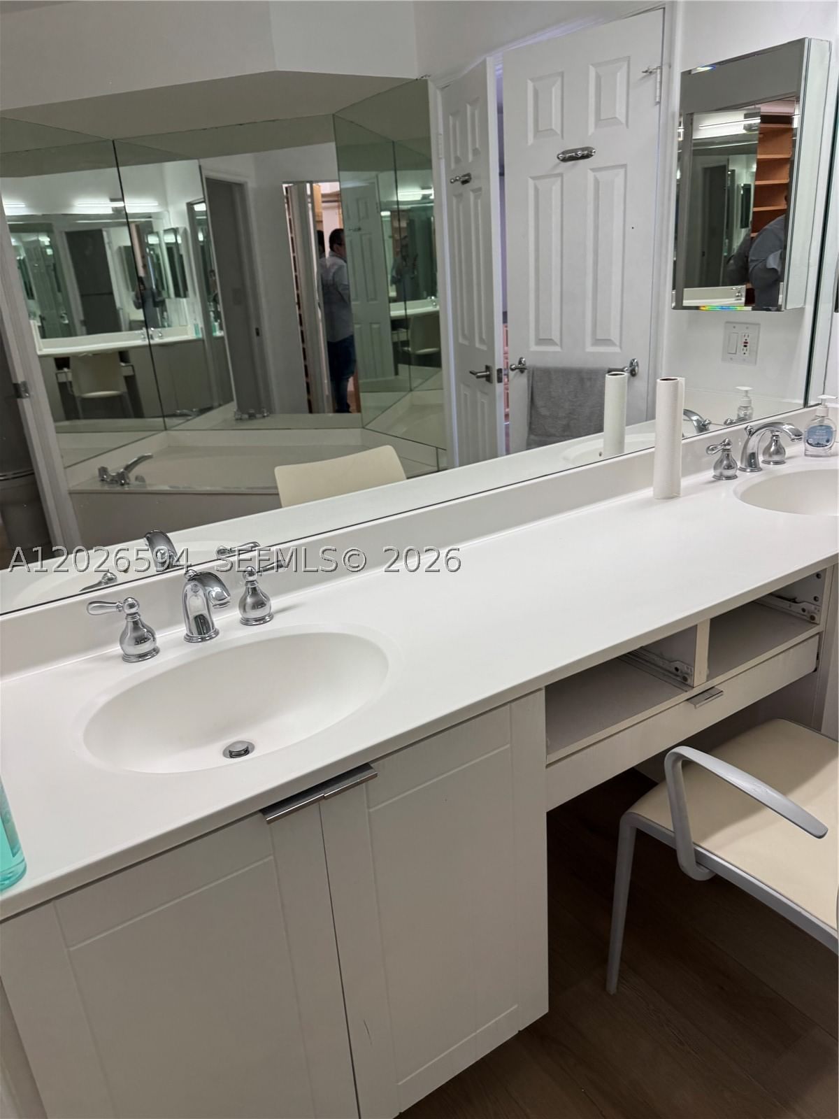 Real estate property located at 3530 Mystic Pointe Dr #2709, Miami-dade, Mystic Pointe Tower 500 C, Aventura, FL