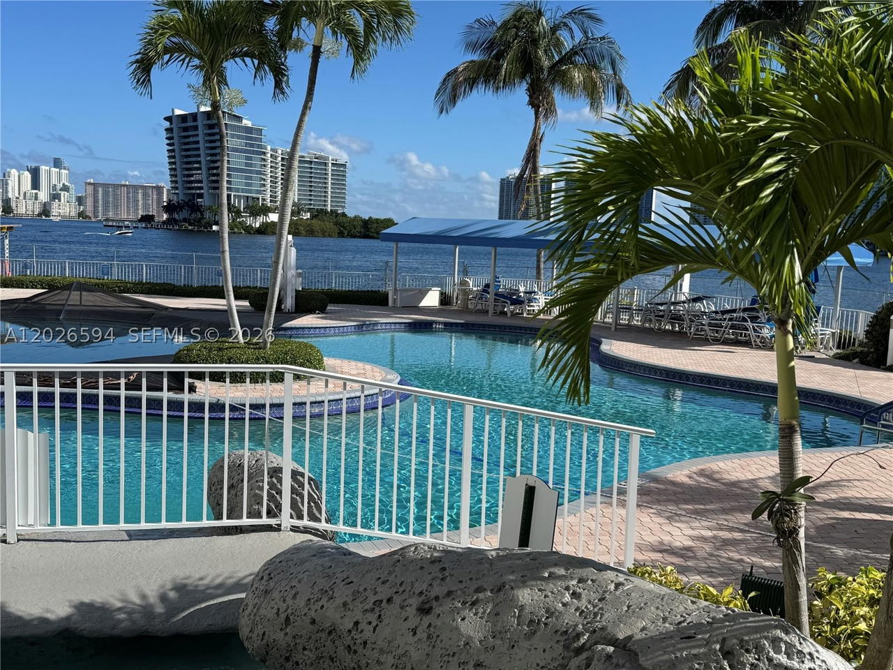 Real estate property located at 3530 Mystic Pointe Dr #2709, Miami-dade, Mystic Pointe Tower 500 C, Aventura, FL