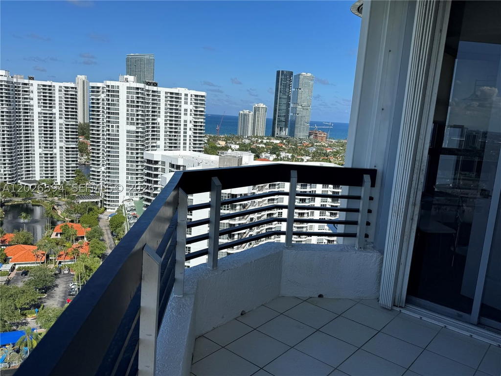 Real estate property located at 3530 Mystic Pointe Dr #2709, Miami-dade, Mystic Pointe Tower 500 C, Aventura, FL