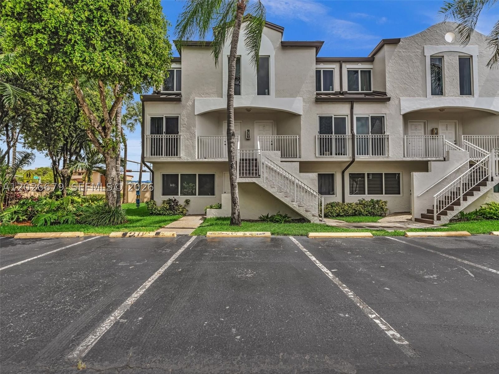 Real estate property located at 8695 6th Ln #2-111, Miami-dade, Coral Pointe Townhomes Co, Miami, FL