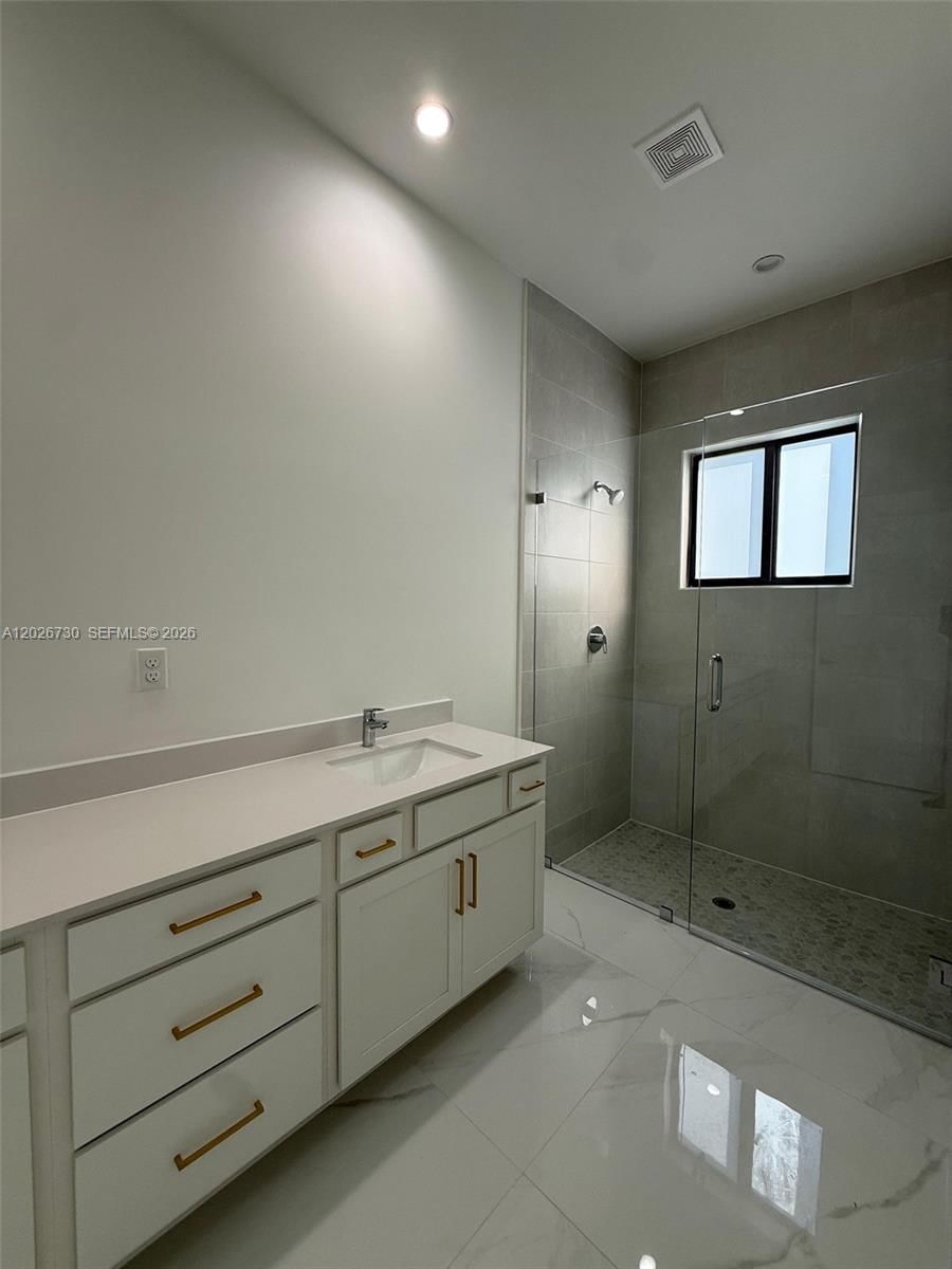 Real estate property located at 9630 208th Ter, Miami-dade, Century At Cutler Bay, Cutler Bay, FL