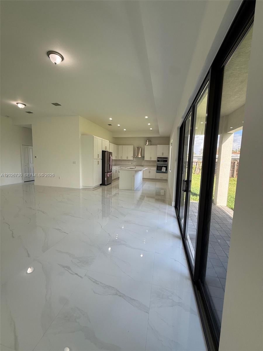 Real estate property located at 9630 208th Ter, Miami-dade, Century At Cutler Bay, Cutler Bay, FL